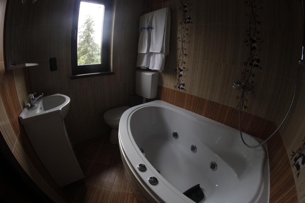 Casa Laur Cu Plaja Privata Hotel โกลีบิตซา ภายนอก รูปภาพ