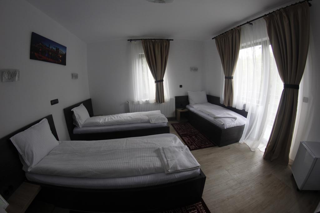 Casa Laur Cu Plaja Privata Hotel โกลีบิตซา ภายนอก รูปภาพ
